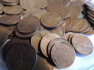 lot 75 image: 200 (approx.) Wheat Pennies