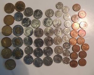 lot 85 image: Foreign money- Canada $2 Bill 1986 $1, $2, quarters, dimes, nickels pennies coins ($20)