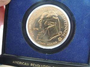 lot 107 image: AMERICAN REVOLUTION BICENTENIAL COIN JOHN ADAMS CONTINEAL CONGRESS  1974 BICENTENNIAL MEDAL