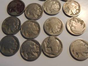 lot 166 image: Buffalo Nickels qty.15 no dates