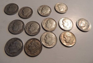 lot 168 image: Roosevelt Dimes 1946, 1949 x 2, 1951, 1960,1963 x 2, 1964 x4, 1965
