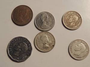 lot 176 image: Canada coin Dimes 1941 x 2, 1957, 1971 and nickel 1947