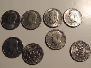 lot 21 image: KENNEDY HALF DOLLAR - 1971   QTY 8