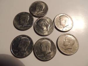 lot 40 image: KENNEDY HALF DOLLAR - 1971   QTY 7