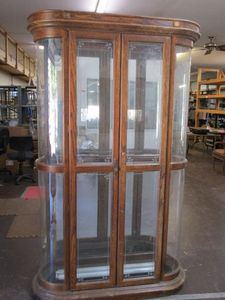 lot 42 image: LIGHTED DISPLAY HUTCH