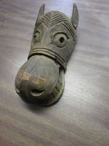 lot 82 image: HAND CARVED WOODEN HORSE DECOR, MADE IN INDIA