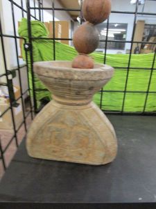 lot 160 image: ANTIQUE HOME DECOR