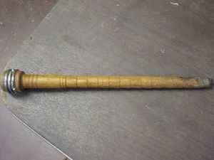 lot 172 image: HAND CARVED WOODEN PIECE&nbsp&nbsp