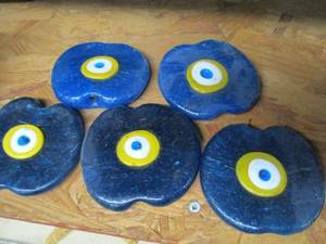 lot 179 image: LARGE FLAT , ROUND GLASS BEADS