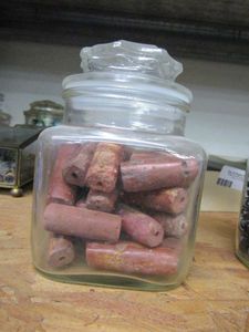 lot 162 image: GLASS JAR OF CHUNKY BEADS. JAR INCLUDED.&nbsp