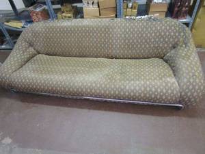 lot 193 image: COUCH, SEE PICS FOR CONDITION.&nbsp