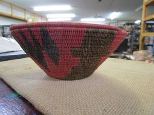 lot 199 image: HAND WOVEN RED AND BLACK BASKET