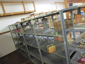 lot 206 image: 3 SHELVING UNITS, CONTENTS NOT INCLUDED.&nbsp