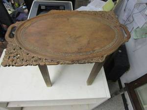 lot 267 image: WOOD CARVED TRAY SIDE TABLE