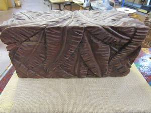 lot 333 image: SMALL HAND CARVED WOOD CHEST