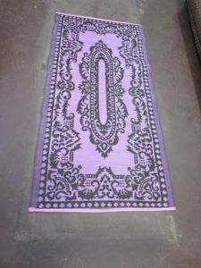 lot 346 image: PURPLE AND BLACK MAT, 3X6