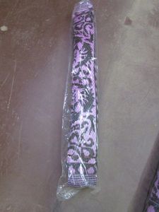 lot 347 image: PURPLE AND BLACK MAT, 3X6