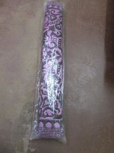 lot 351 image: PURPLE AND BLACK MAT, 3X6