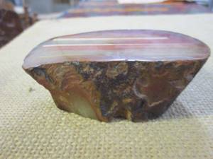 lot 411 image: BRAZILIAN AGATE W CRYSTALS