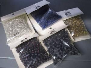 lot 231 image: LOT OF GLASS BEADS NEW IN PACKAGE, MAHARANI LABELED, HAND MADE IN INDIA