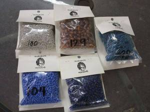 lot 271 image: LOT OF GLASS BEADS NEW IN PACKAGE, MAHARANI LABELED, HAND MADE IN INDIA