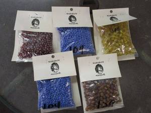 lot 280 image: LOT OF GLASS BEADS NEW IN PACKAGE, MAHARANI LABELED, HAND MADE IN INDIA