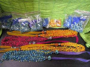 lot 309 image: VARIETY OF COLORS HANDMADE NECKLACES, SOME NEW IN PACKAGING. BEADING IMPORTED FROM IDIA
