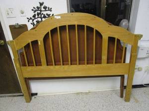 lot 422 image: 2 WOOD HEADBOARDS