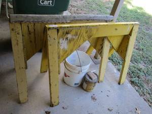 lot 38 image: 2 HEAVY DUTY WOODEN SAW HORSES, ONE STILL WITH TOP PADDING