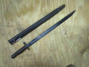 lot 12 image: ANTIQUE AUSTRALIAN OWEN BEYONET-SWORD WWII MANUFACTURED APRIL 1943