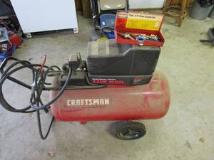 lot 5 image: CRAFTSMAN 30 GAL. 5.5 HP AIR COMPRESSOR ON WHEELS, INLCUDES HOSE AND MULTIPLE ATTATCHMENTS