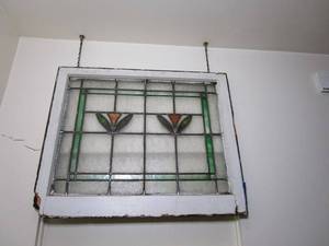 lot 80 image: LARGE ANTIQUE ART DECO HANGING STAINED GLASS WITH WOOD BORDER, EARLY 1900s
