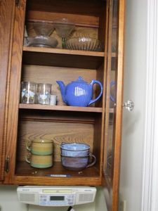 lot 187 image: CONTENTS OF CABINET VERTICALLY