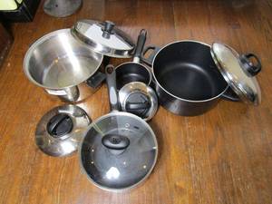 lot 185 image: POTS WITH LIDS