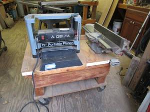 lot 3 image: DELTA 12 PLANER &amp DELTA HOMECRAFT JOINTER MOUNTED ON WORKSTATION, CASTERS &amp WIRED POWER SWITCH ADDED