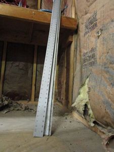 lot 117 image: 96 EMPIRE STRAIGHT EDGE W MEASUREMENTS &amp T TRACK&nbsp