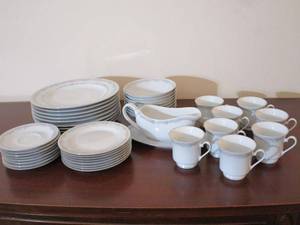 lot 222 image: ILLUSIONS by EXCEL CHINA SET IN AMAZING CONDITION, NO VISIBLE BREAKS, CRACKS, OR CHIPS, SCENE ONE &amp REPRISE