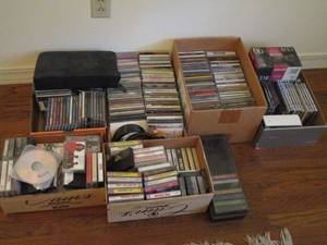lot 204 image: LG LOT OF CDS AND CASSETTES &amp CD CASE