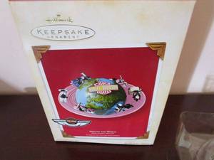 lot 237 image: KEEPSAKE AROUND THE WORLD HARLEY DAVIDSON MOTORCYCLES