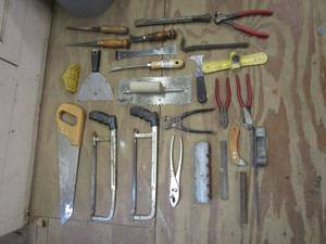 lot 321 image: SAWS, CHISELS, PLIERS, SCRAPERS &amp MORE