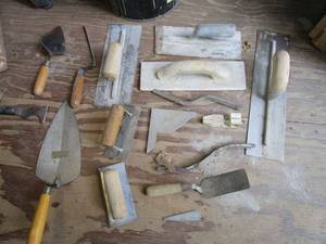lot 322 image: CONCRETE TOOLS