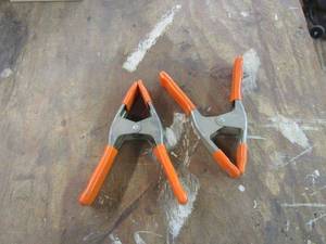lot 323 image: SPRING CLAMPS