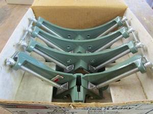 lot 324 image: VINTAGE CUT AND CLAMP SETANGLE CLAMPS SET OF 4