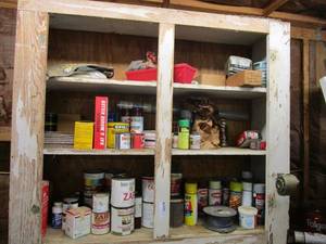 lot 347 image: ENTIRE CONTENTS OF SHELF INCL MOUNTED PENCIL SHARPENER