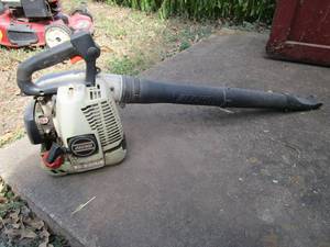 lot 391 image: ECHO GAS BLOWER