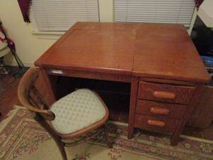lot 221 image: ANTIQUE DESK AND CHAIR