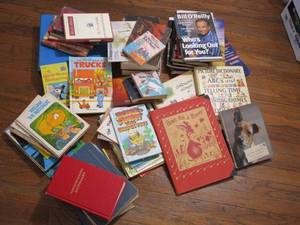 lot 289 image: VARIOUS BOOKS VINTAGE &amp MODERN, MANY CHILDRENS BOOKS INCL. POP UP BOOK
