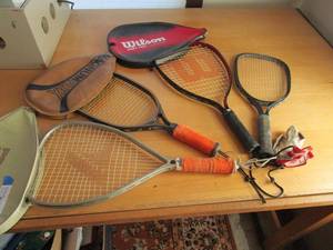 lot 146 image: 4 RACKETBALL RACKETS, PRO KINNEX, MAGNUM FLEX, 2 WILSON