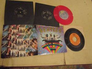 lot 150 image: 45 RPM RECORDS, BEATLES MAGICAL MYSTERY TOUR, EPIC-MICHAEL JACKSONPAUL McCARTNEY, SIGNED JULIO CHAVEZ-JULIOS FLAMENCO GUITAR