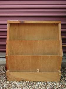 lot 36 image: 3 TIER MAGAZINE RACK